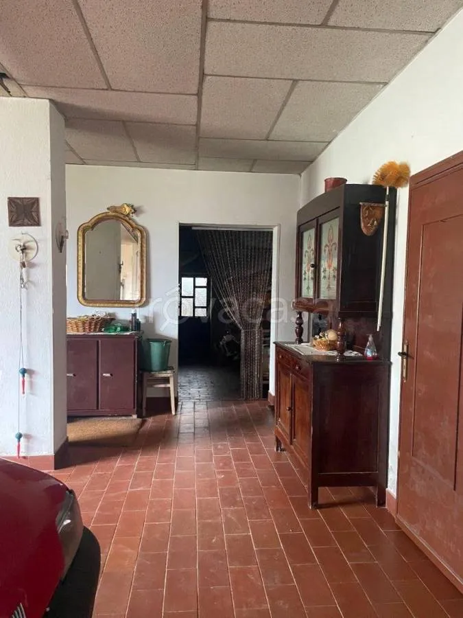 Garage - Villa with Private Garden in Ceva
