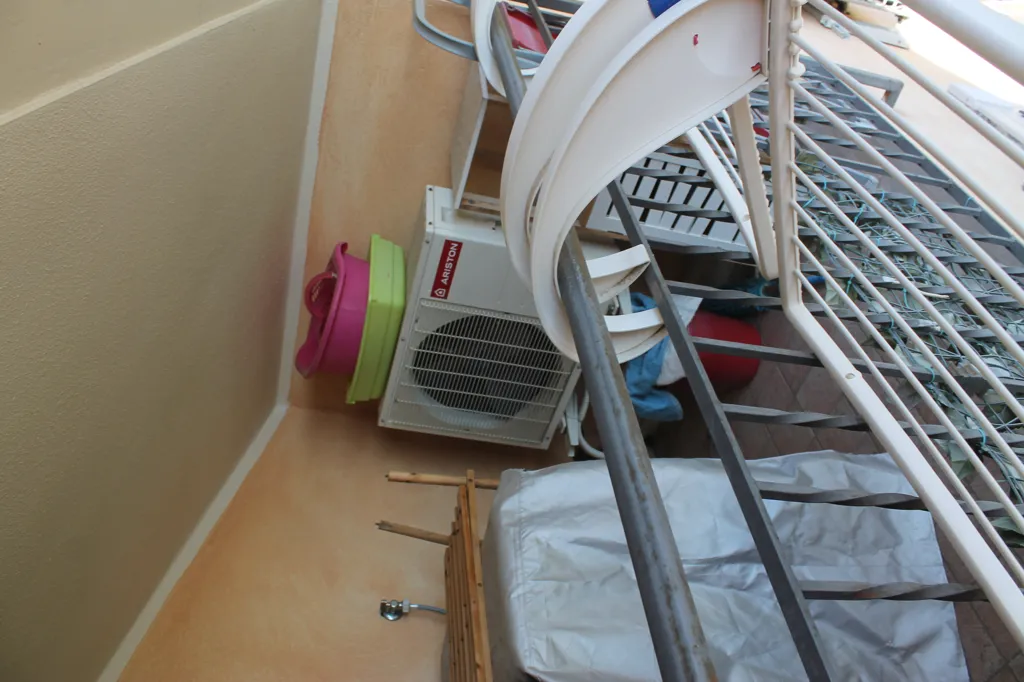 Balcone - Apartment with Balcony in Mentana