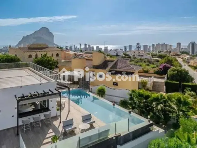 Piscine - Modern Villa with Panoramic Views in Calpe