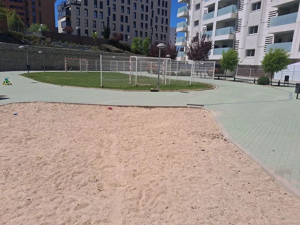 Aed - Apartment with Pool in New Tres Cantos