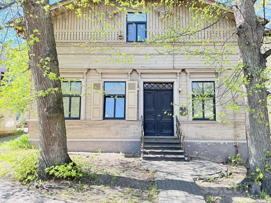 Välivaade - 6-Bedroom Apartment with Private Parking in Riga Centre