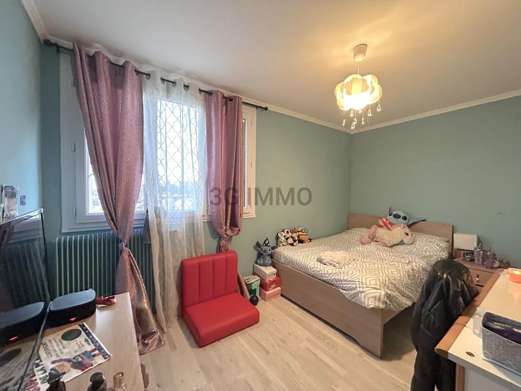Magamistoad - 4-Piece Apartment with Garden in Coubron