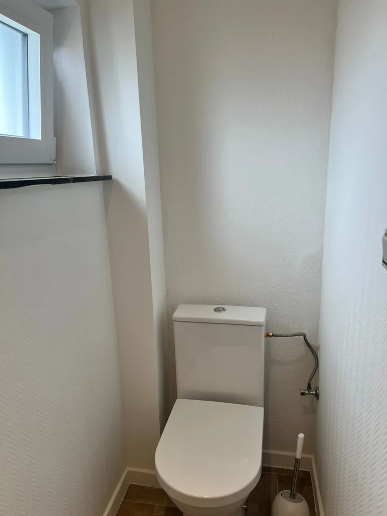 Vannitoad - 8-Bedroom House with Terrace in Anderlecht