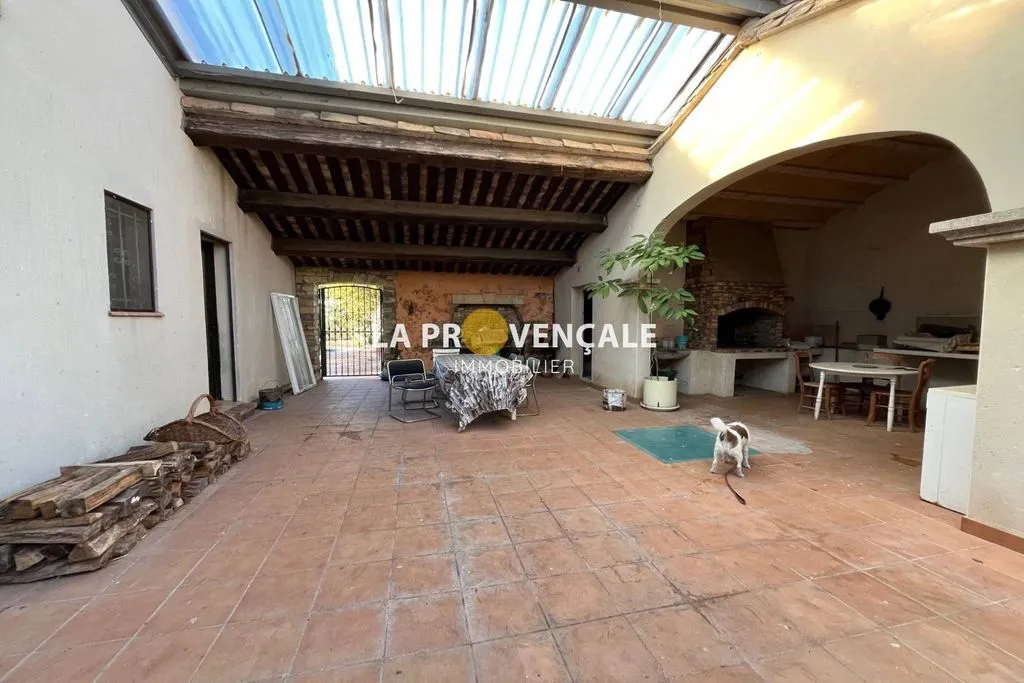 Terrasse - Maison avec Piscine et Terrasse à Béziers