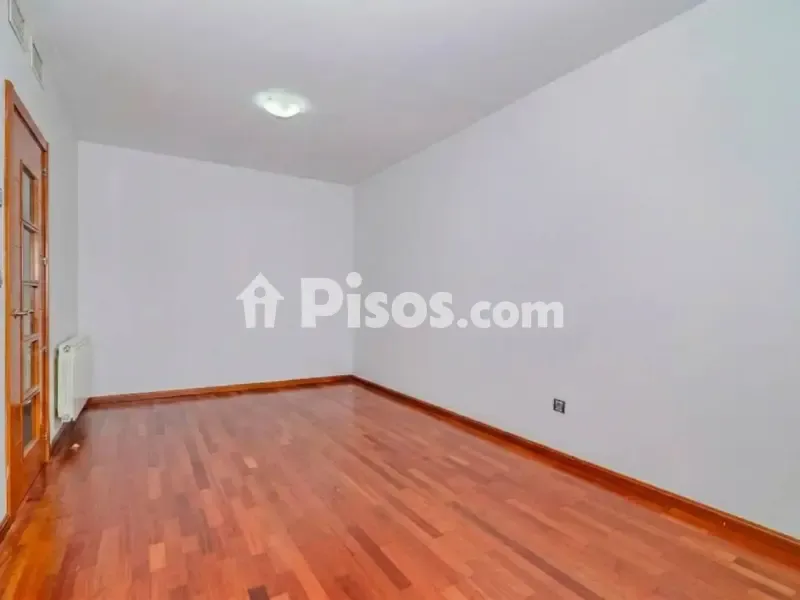 Pièces - Appartement 2 pièces à ES
