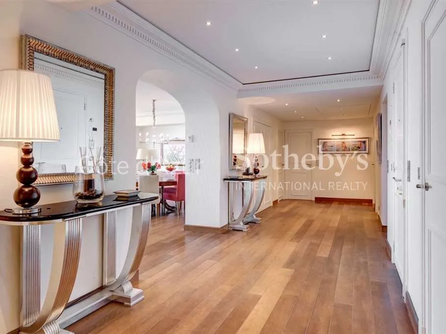 Esik - Prestigious Apartment with Sea View in Cannes