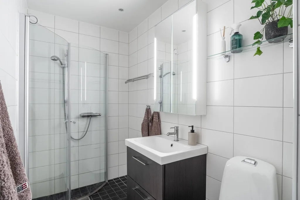 Salles de bain - Bright Studio Flat with Balcony near University