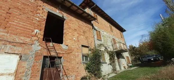 Välivaade - Rustic Farmhouse with Land near Sassuolo