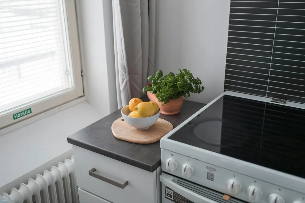 Kitchen - 1-room apartment in Helsinki