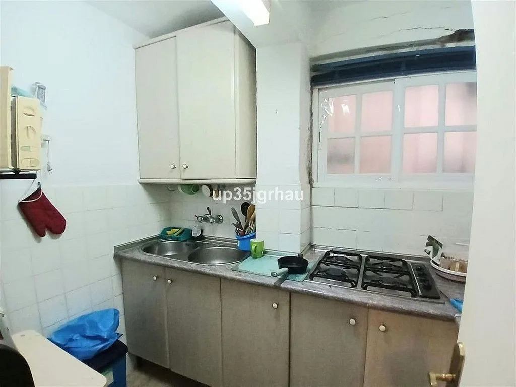 Cuisine - Chalet for Renovation with Terrace in Estepona