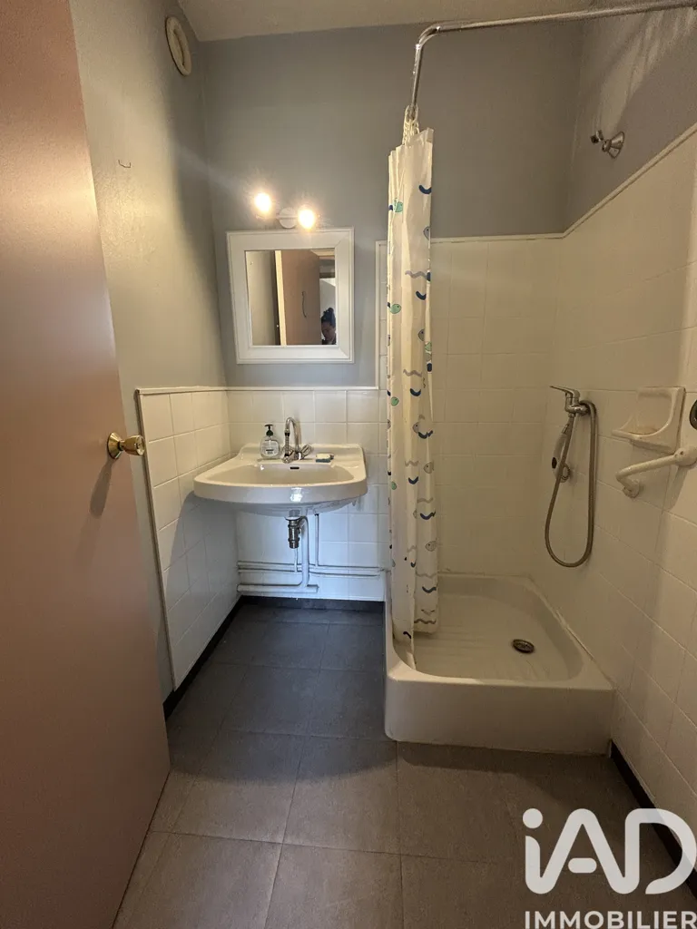 Bagni - 5-Piece Apartment with Balcony in Les Essarts