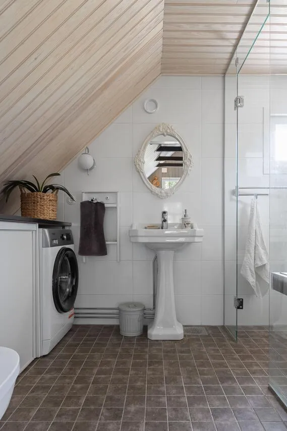 Vannitoad - Traditional Cottage with Sauna in Miekkiö