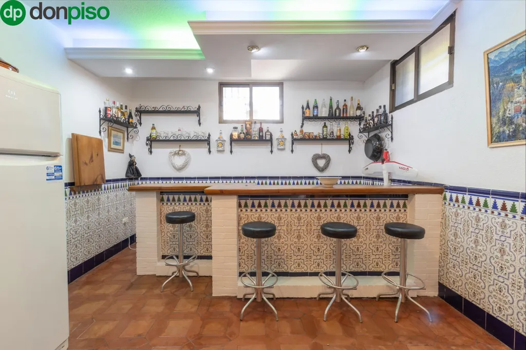 Cuisine - Chalet with Private Pool in Calle del Abedul