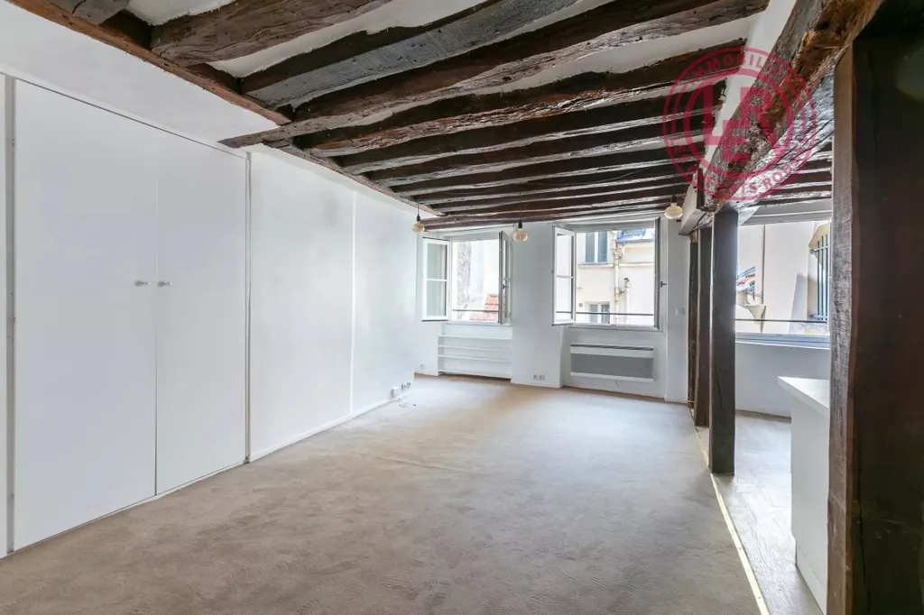 Toad - 2-Bedroom Apartment in Marais, Paris