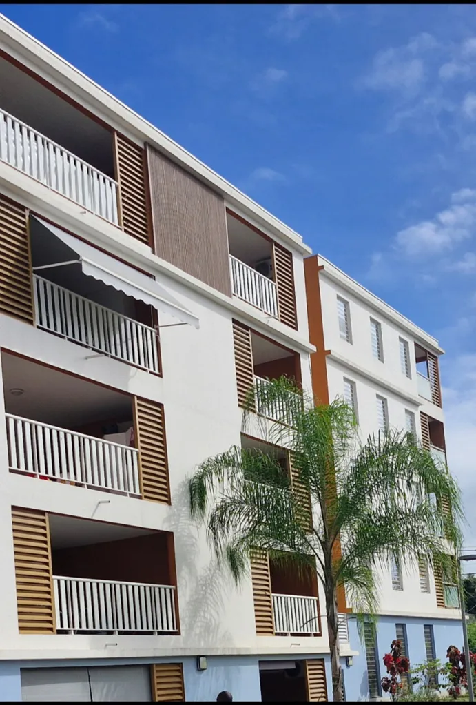Extérieur - Appartement 3 Pièces avec Terrasse à Les Abymes