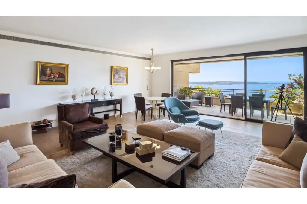 Living Room - Luxury Apartment with Pool in Californie, Cannes