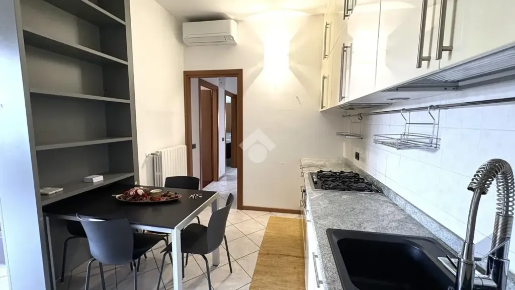 Cuisine - Modern Apartment with Terrace in Senago
