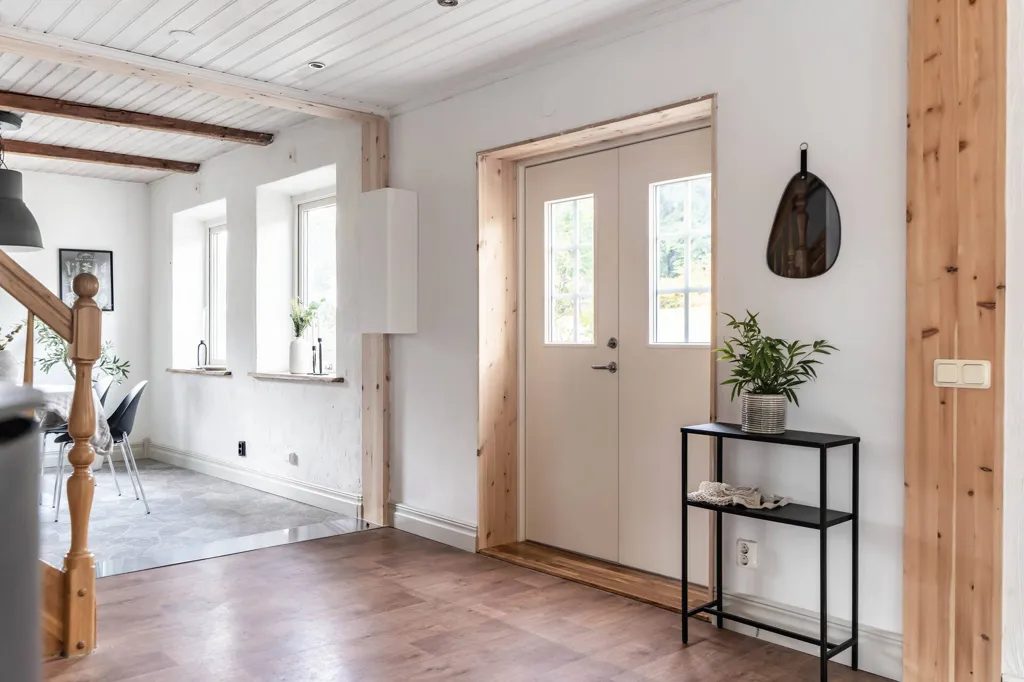 Esik - Charming Villa with Pool in Östra Sönnarslöv