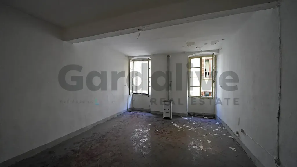 Pièces - Apartment with Lake View Terrace in Salò