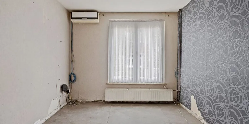 Rooms - Mixed-Use Property with Private Residence in Tongeren