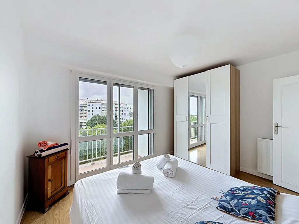 Magamistoad - Bright 3-Bedroom Flat in Biarritz