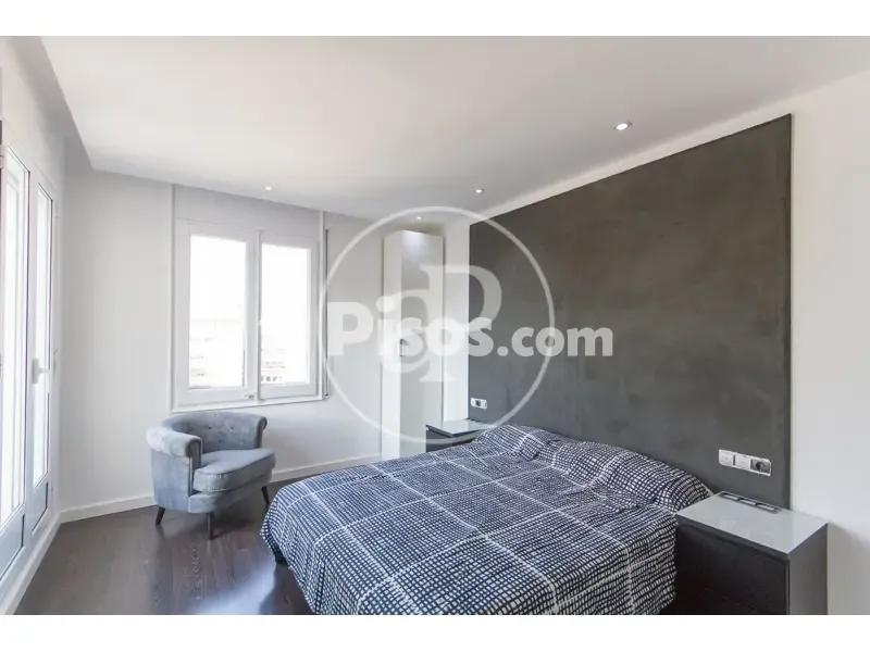 Chambres - Reformed Apartment with Terrace in Eixample