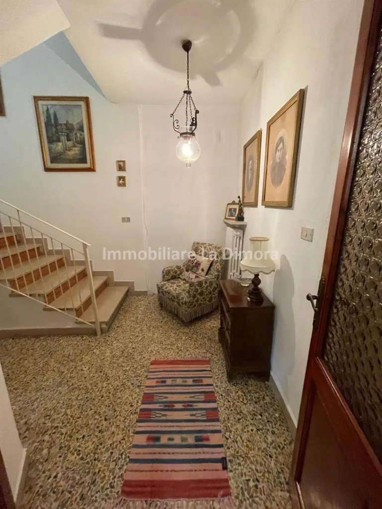 Esik - Terraced House with Private Garden in Firenzuola