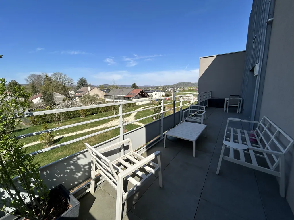 Balcony - Duplex with Terrace in Modern Residence