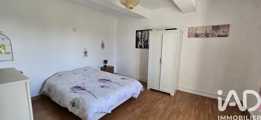 Chambres - Mas Rénové avec Piscine Potentielle à Sarrians