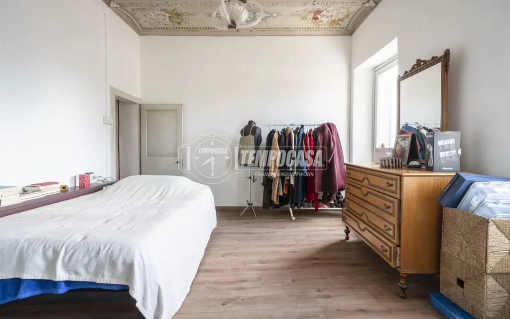 Magamistoad - Rustic Apartment with Frescoed Ceilings in Macerata