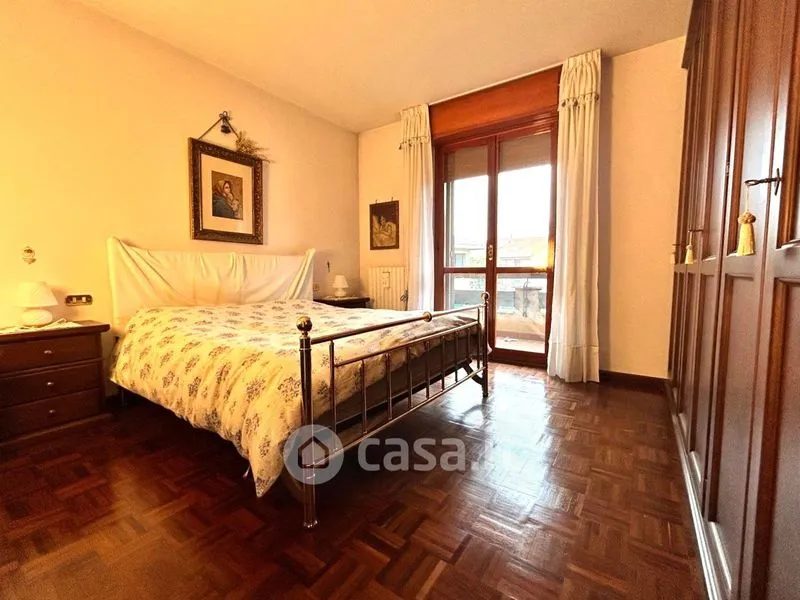 Chambres - Triplex with Double Garage in Varese