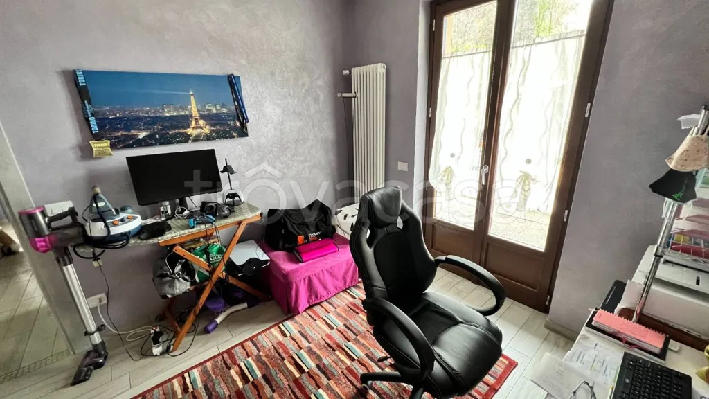 Bureau - Trilocale with Mountain Views in Chiusa di Pesio