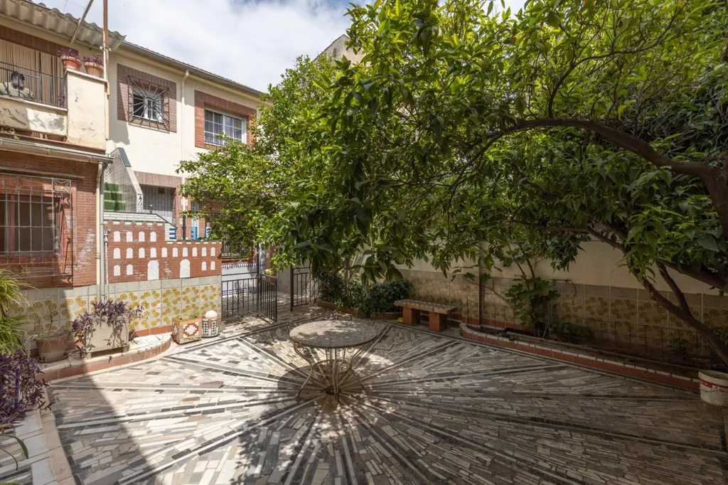 Jardin - Spacious House with Patio in Armilla