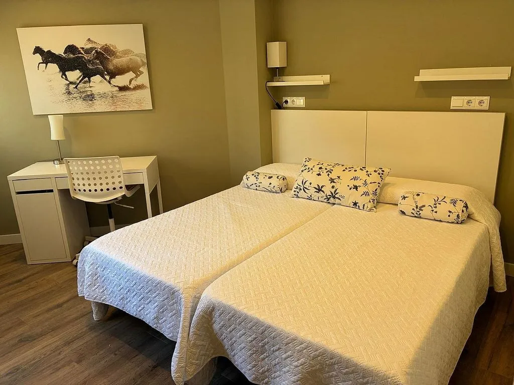 Magamistoad - Beachfront Apartment with Pool in Playamar