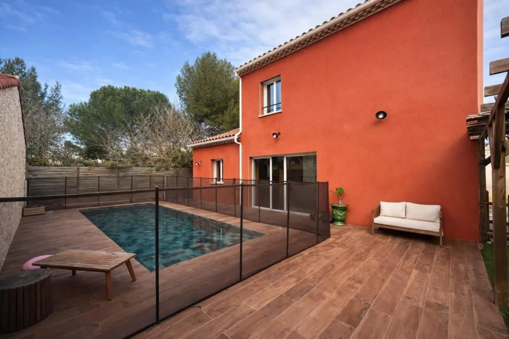 Pool - Mediterranean Villa with Pool in Bouzigues