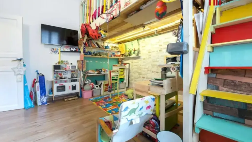 Pièces - Restored Apartment in Historic Building, Genoa