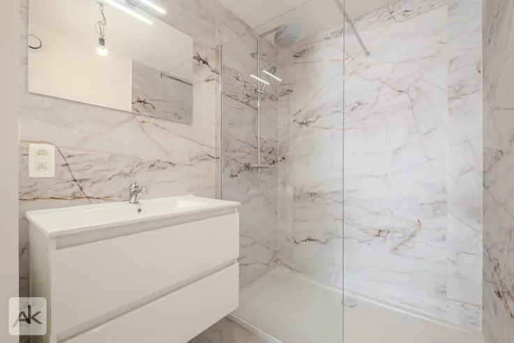 Bathrooms - Apartment with Garden in Arlon