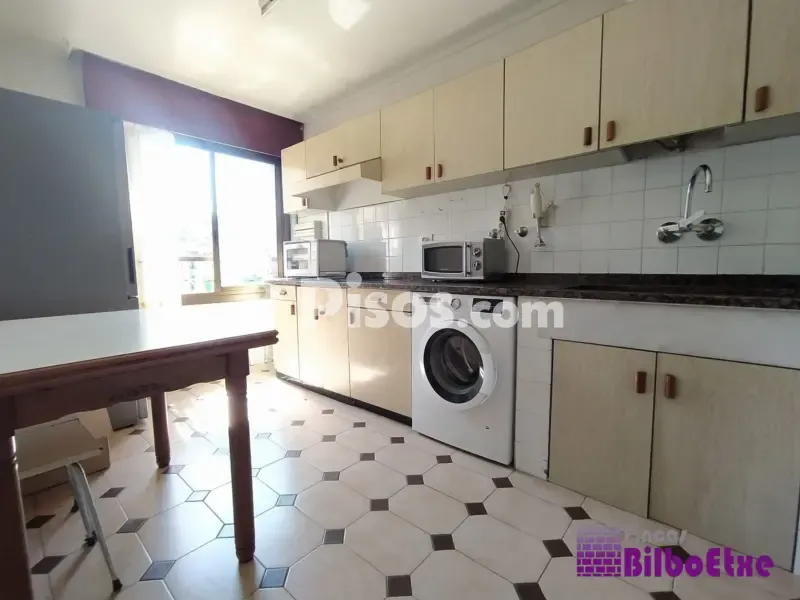 Cuisine - Corner Flat with River Views in La Peña