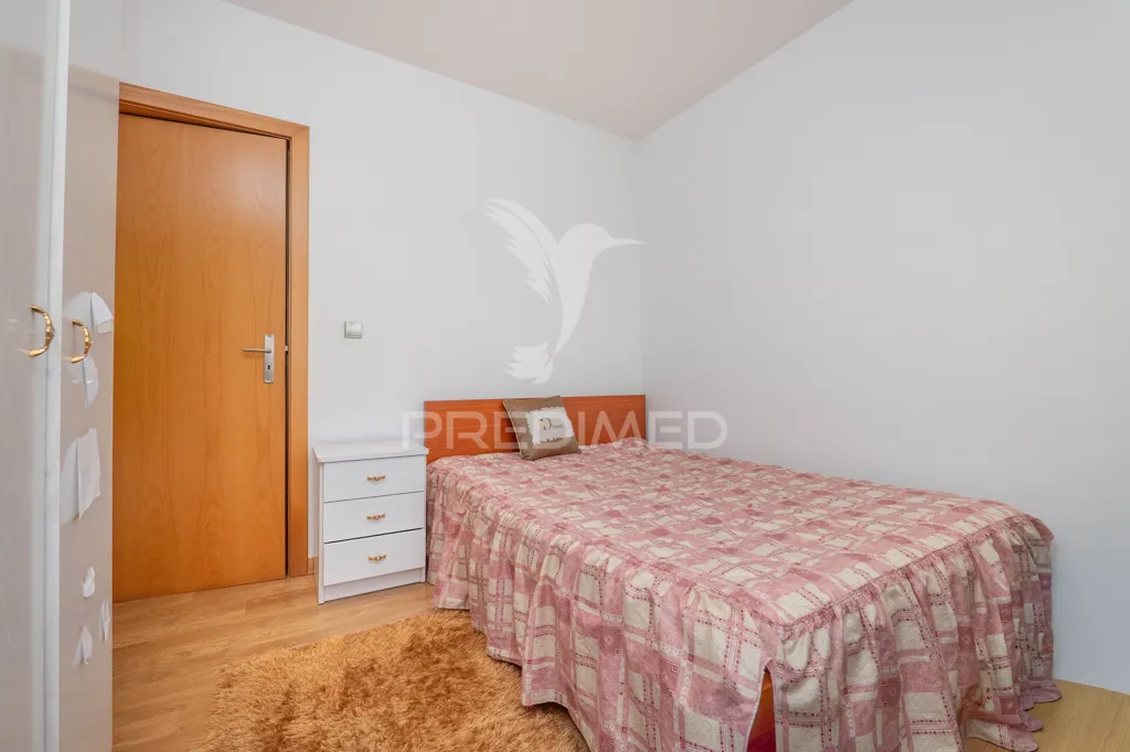 Chambres - Renovated T3 Flat with Garden in Ermesinde