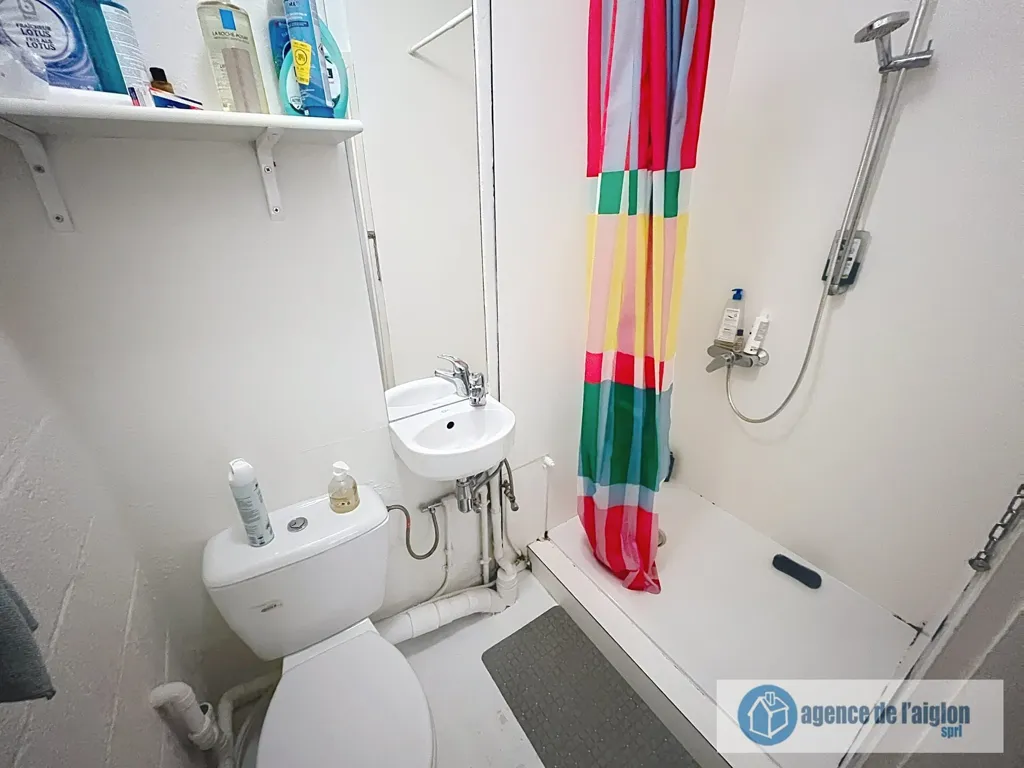 Vannitoad - Apartment with Private Entrances in Ottignies
