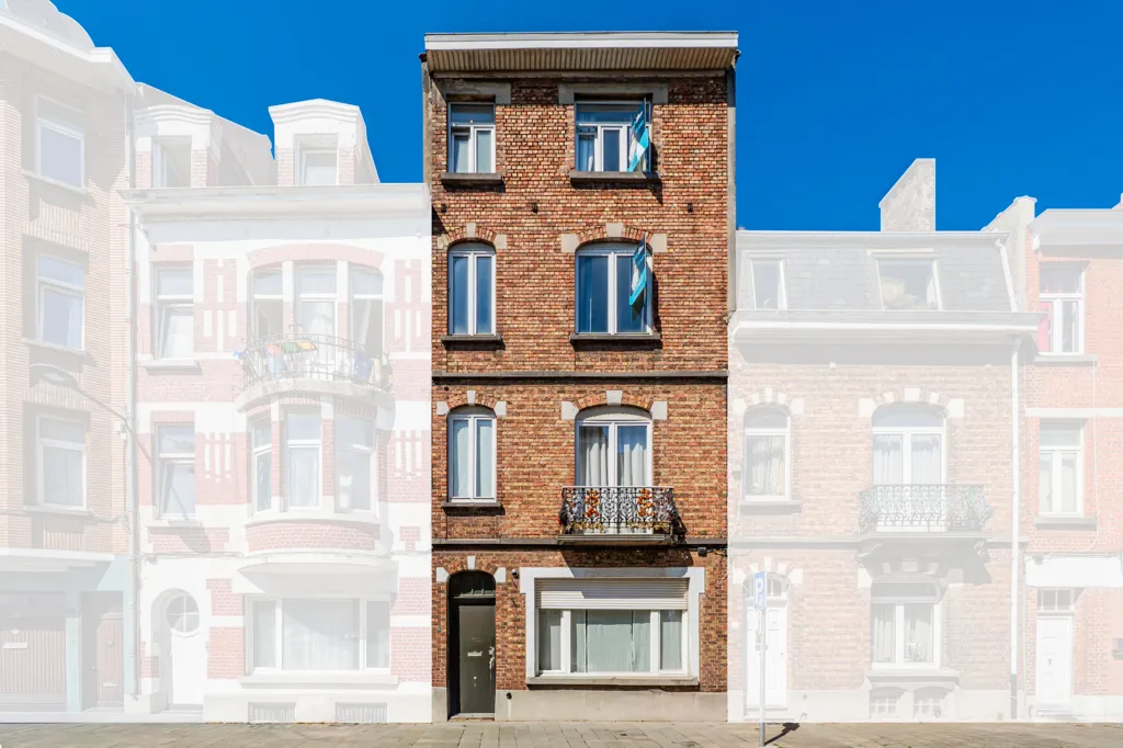 Extérieur - Appartement de 2 Chambres au Rez-de-Chaussée avec Cour à Evere