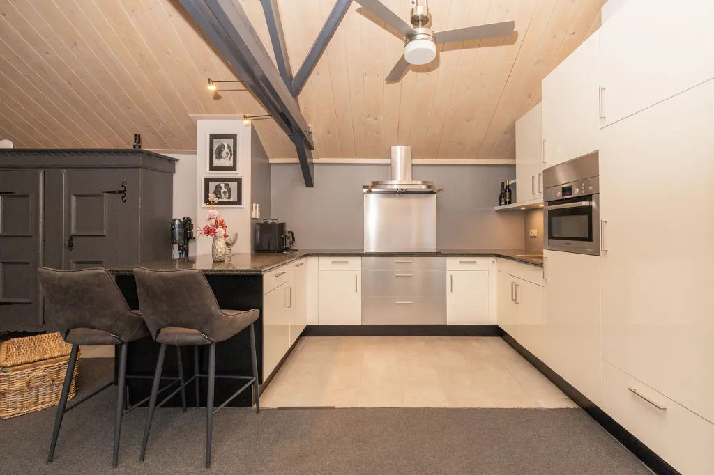 Köök - Stylish Loft with Garage in Haastrecht Centre