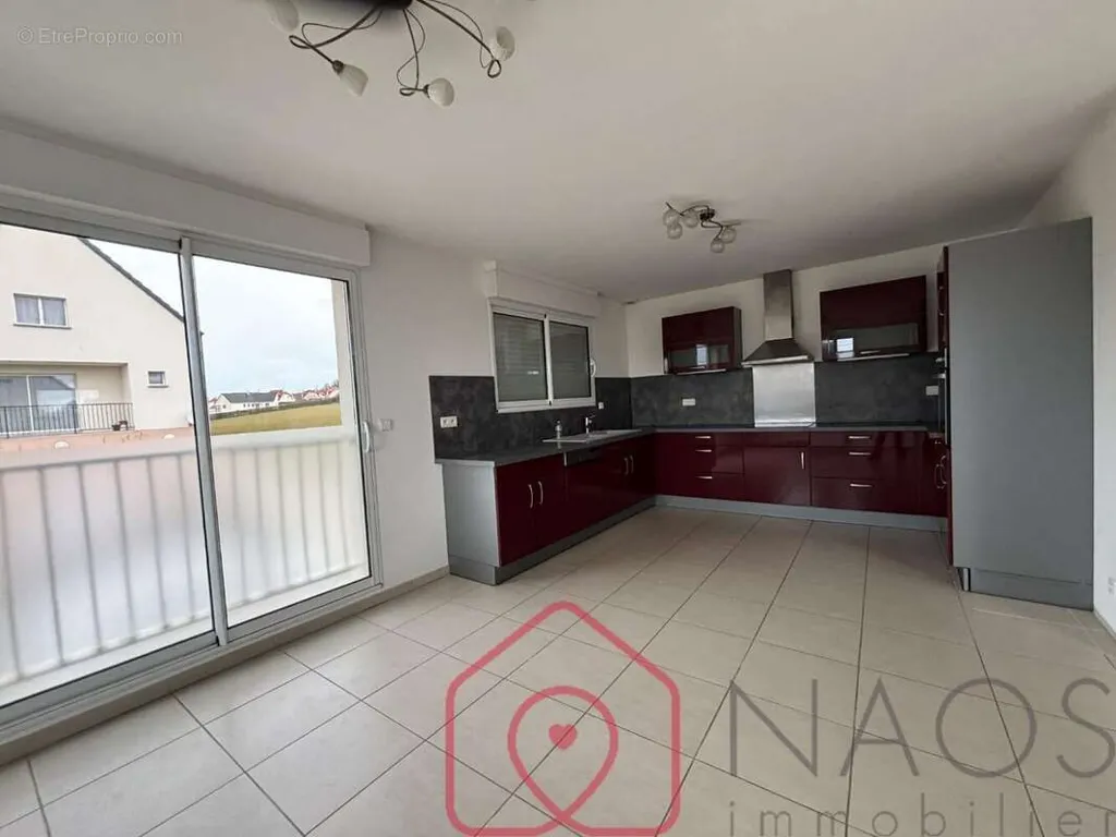 Cuisine - Maison Bord de Mer avec Grand Potentiel à 118 m²