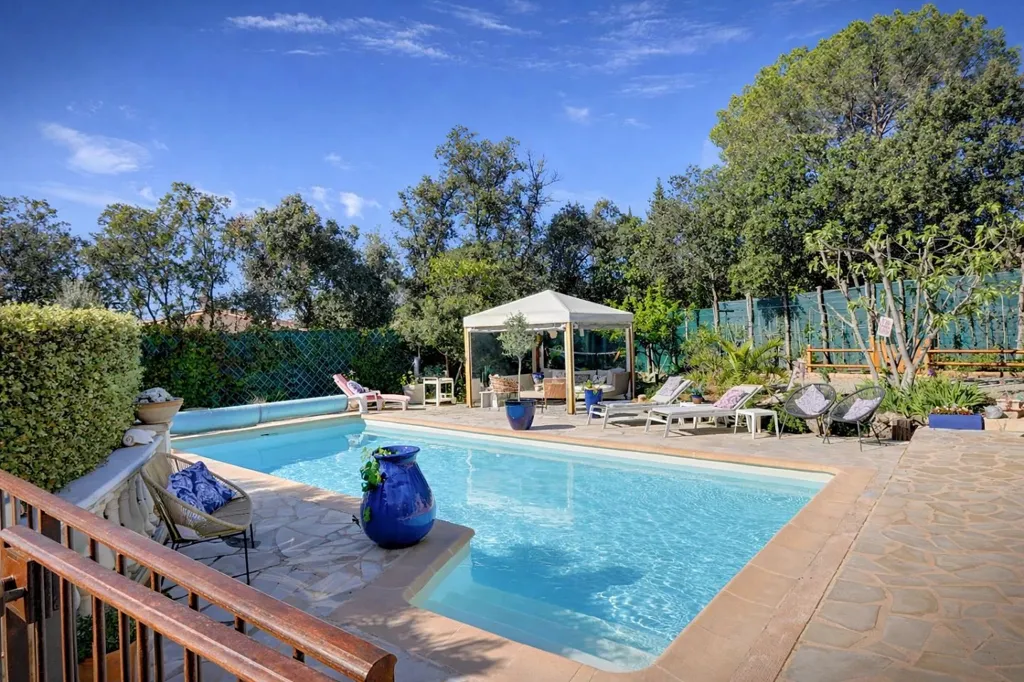 Piscine - Villa Provençale avec Vue Panoramique