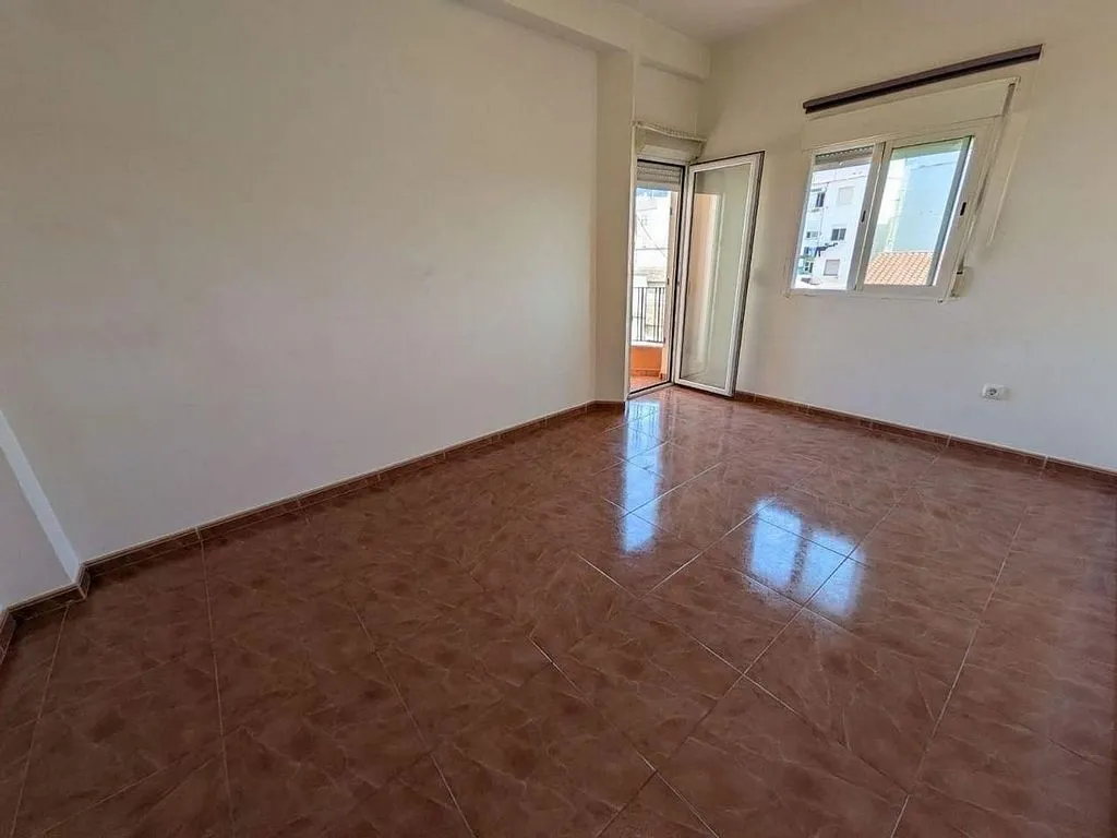 Toad - Apartment with Balcony in Casco Antiguo, Valencia