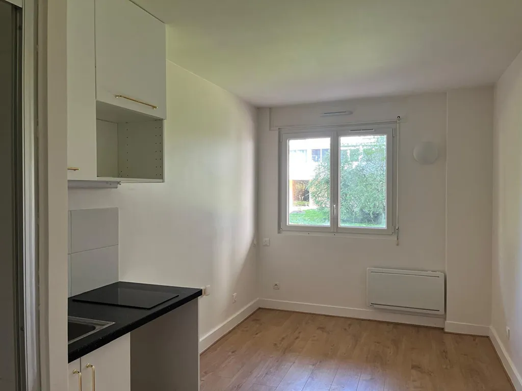Köök - Refurbished Studio in Saint-Cloud