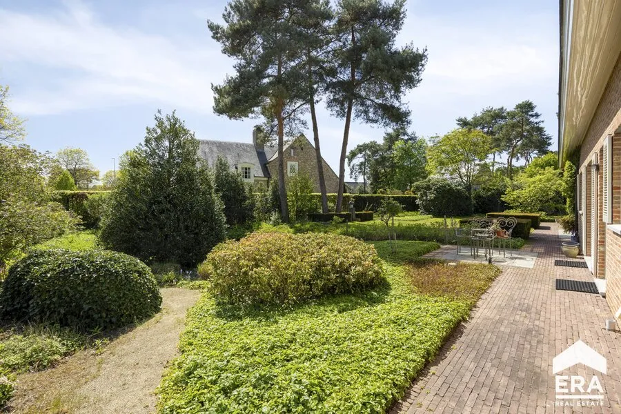 Aed - Spacious Villa with Garden in Lommel