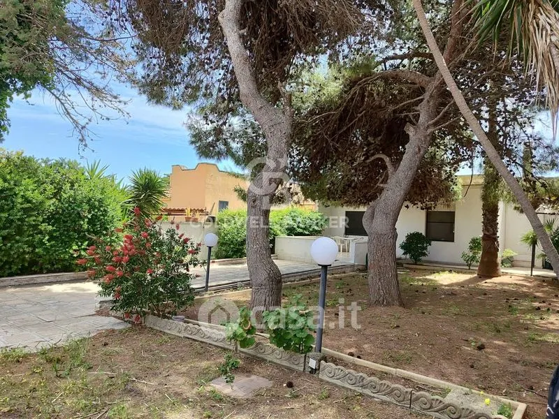 Aed - Seaside Villa with Garden in Brindisi