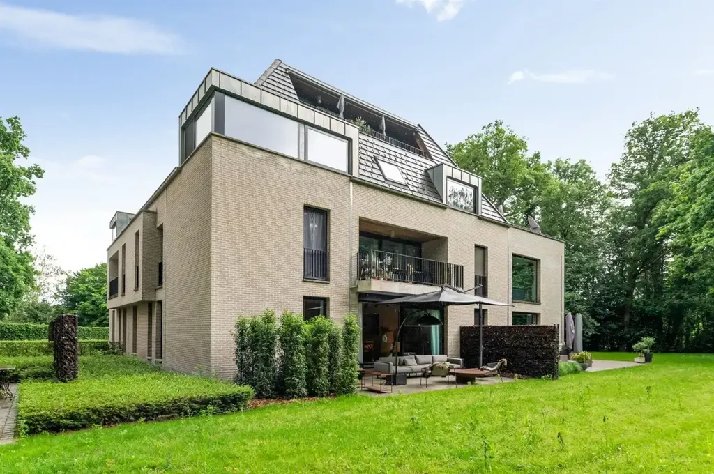 Extérieur - Appartement Moderne avec Terrasse à Duffel