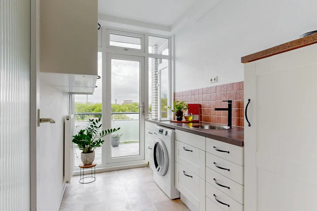 Pesuköök - Rietveld-Designed Flat with Balcony in Utrecht